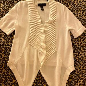 Cable & Gauge White Ruched Ruffle Short Sleeve Cardigan Shrug